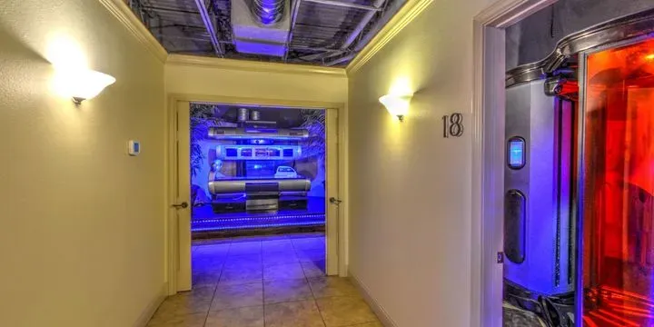 https://cdn.salonspotlight.com/photos/6PjguFEPRzcLocxc1XSE/3d23dbd9-fde3-466c-b97a-991d3f280d0c_720x720
