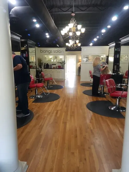 https://cdn.salonspotlight.com/photos/6QadwDZs21SOKlHEMWSr/67509787-8f24-498d-917e-9082de27b22a_720x720