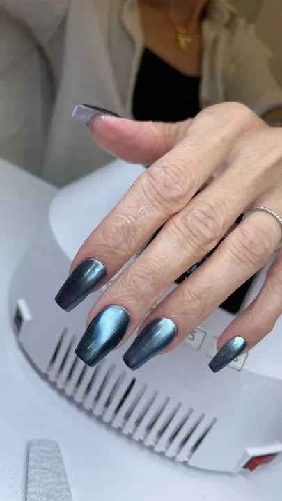 https://cdn.salonspotlight.com/photos/6Xvk6aSItlJWxyIzKqco/80b8eead-8500-46f2-aff1-d52a0629c1ab_720x720
