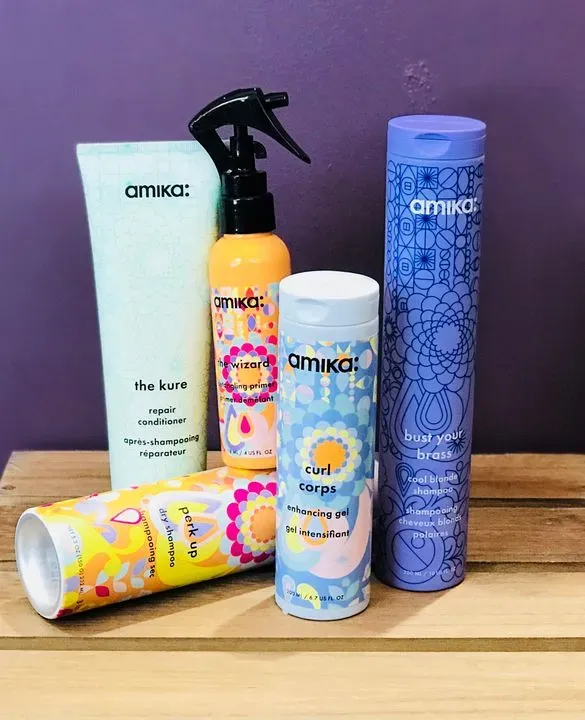 https://cdn.salonspotlight.com/photos/6craPkAZpqa3N8EtzExt/d5c16e6a-24f9-426d-9fee-a3b6538890bd_720x720