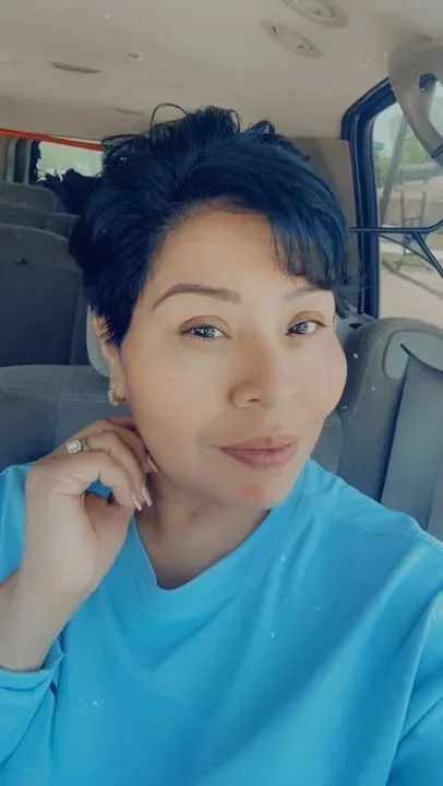 https://cdn.salonspotlight.com/photos/6dDfBJ6erN1uHPevDgCm/17ea305c-160a-4b46-b344-b1cfcac16ccb_720x720
