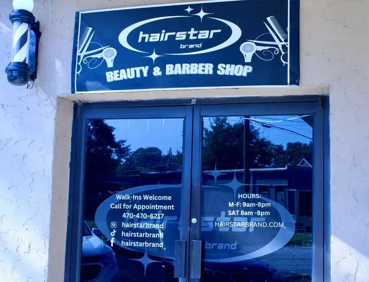 https://cdn.salonspotlight.com/photos/6i2Op6fa41uElNRlWUQj/b0bcfba2-e931-4251-970c-91472995fe09_720x720