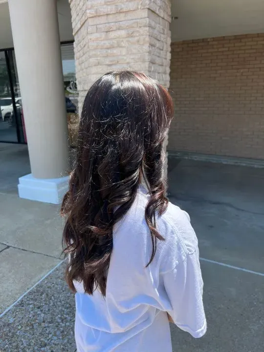 https://cdn.salonspotlight.com/photos/6lECrJOyxODv9ptNUj1O/dabe20ca-3fc7-4aa1-a95c-d17a69e60d96_720x720
