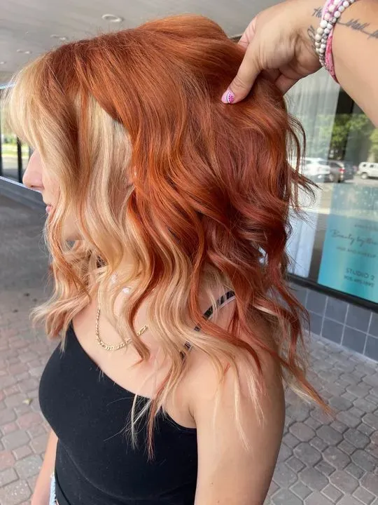 https://cdn.salonspotlight.com/photos/6oRWPsQxu0GlqjiSFgcQ/d7ff9f29-3494-42dc-8651-2c26d035973c_720x720