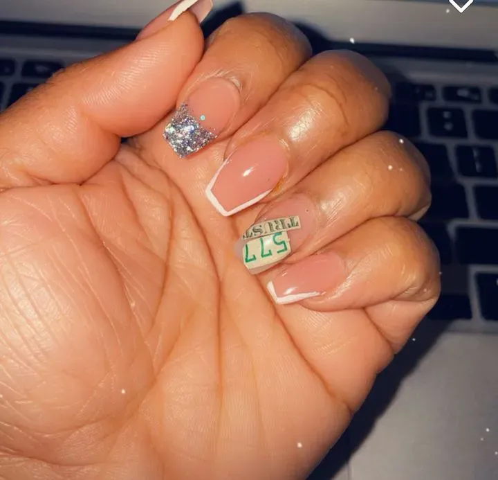 https://cdn.salonspotlight.com/photos/6oh8523kyK9hcTmrDGzW/c75d7a2e-19eb-4eff-9c59-23c69ec301fd_720x720