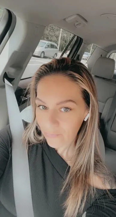 https://cdn.salonspotlight.com/photos/6pmpaYNBBoIGdorYIvfO/16faf096-d20b-4b8f-83ad-a45b5ef2430c_720x720
