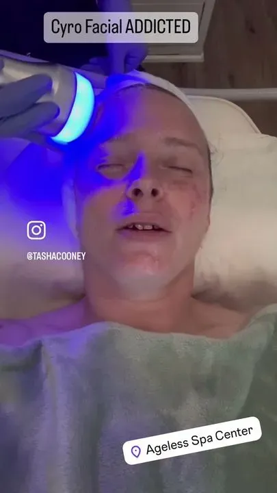 https://cdn.salonspotlight.com/photos/6puE5BN9nY6MSs94MQMa/68e6b871-18d4-4b2a-9415-ee2a0b1d57fb_720x720