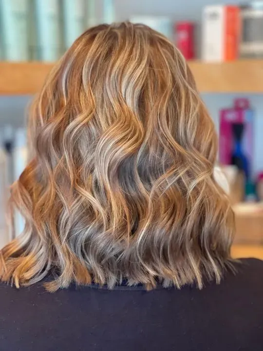 https://cdn.salonspotlight.com/photos/6qDqJv5OaUGvFu1bqUrS/ed027d4b-14ac-4917-b57d-f02a545f786c_720x720