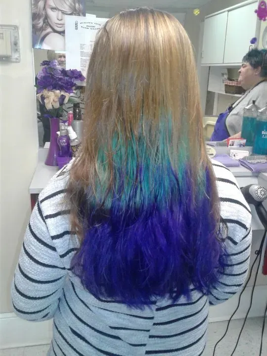 https://cdn.salonspotlight.com/photos/6wo39e8GND95A74fyyUE/08a8f0b0-56a3-4d24-9134-5bc9ad8f9d2a_720x720