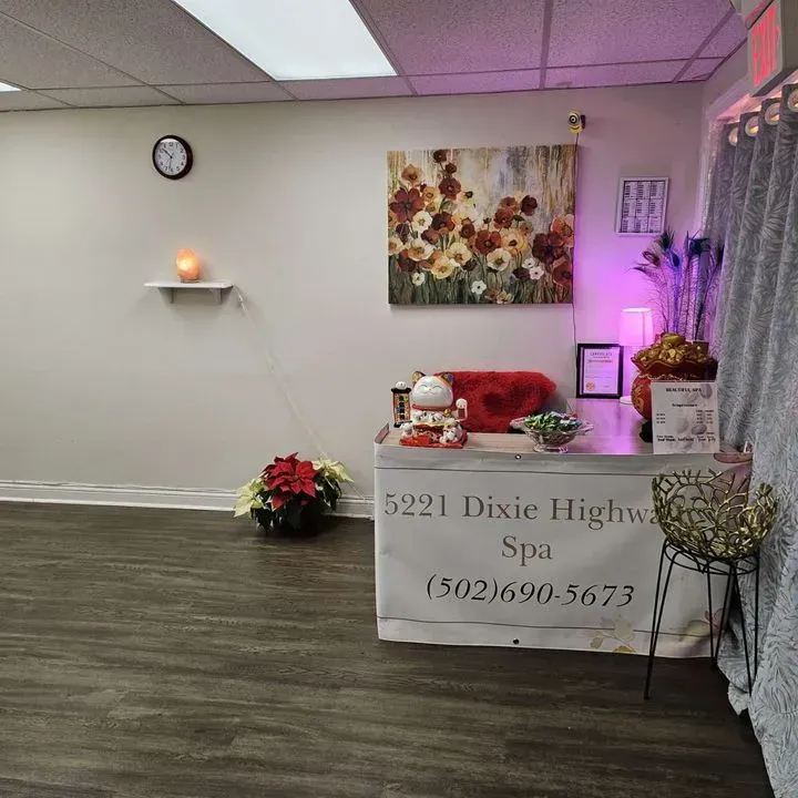https://cdn.salonspotlight.com/photos/71bSn67S2fXy0g7aOlcP/6ea93956-62e6-45be-8545-de13d26b7687_720x720