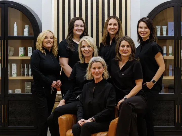 https://cdn.salonspotlight.com/photos/729Cui2F9nP9tyx7UVxk/444a08c9-d5de-4af0-b889-6c201c1dfd0f_720x720
