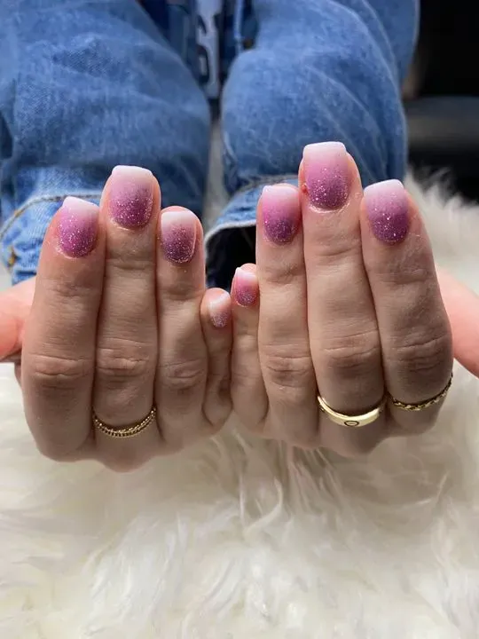https://cdn.salonspotlight.com/photos/72CyAAn2uHIZf1tugg1X/f7cb9af8-b6fc-4b1a-97a7-07c591bf823f_720x720