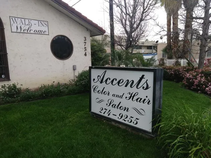 https://cdn.salonspotlight.com/photos/762wgHBuTeiaFZ8yHzZc/07ff29c8-671d-435a-91a2-ca23e368f2be_720x720