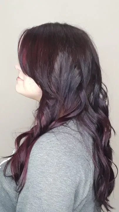 https://cdn.salonspotlight.com/photos/762wgHBuTeiaFZ8yHzZc/726e9da4-0667-488c-a081-bf6c0fe2ab5f_720x720