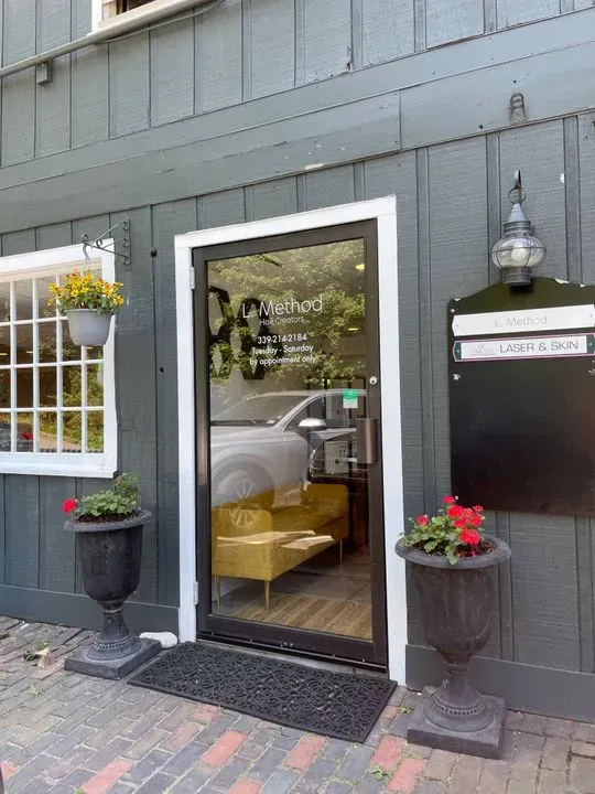 https://cdn.salonspotlight.com/photos/78uLfrwpYsEN6WTde9te/2f61e6c7-2bd3-443e-8ca9-d99510619258_720x720