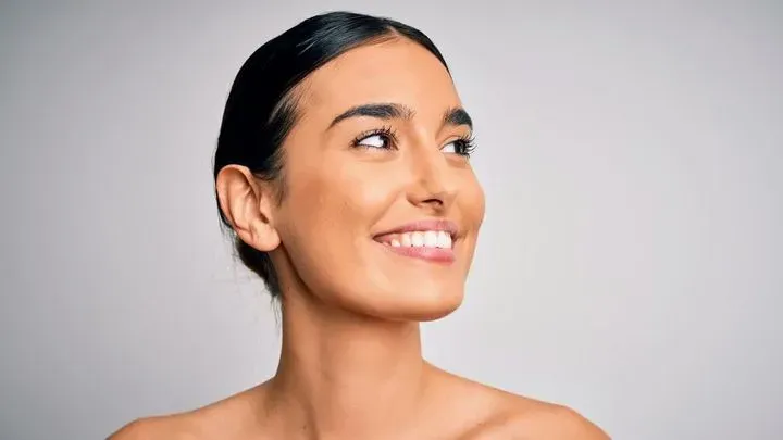 https://cdn.salonspotlight.com/photos/7AprmQYSfJqU7GzsWUQp/c849e74b-6c67-4cc4-8c78-40384a4af1b8_720x720