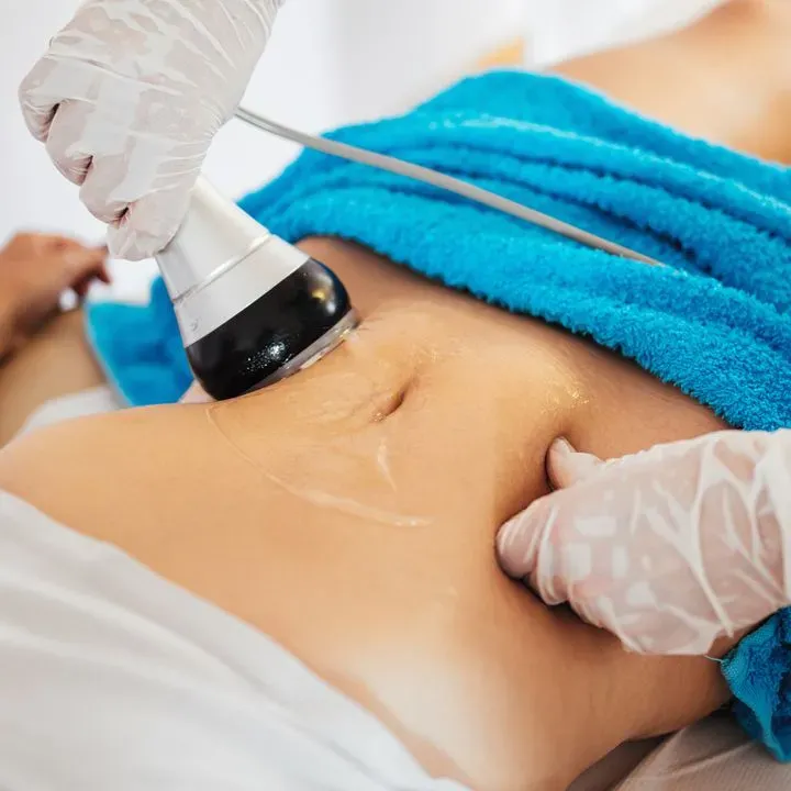https://cdn.salonspotlight.com/photos/7H1ZG1ZOvSPii0lMhVSg/a2968c58-5912-4377-8316-329af50ed26d_720x720