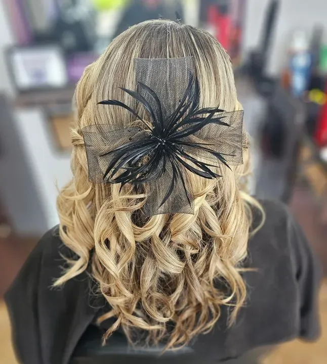 https://cdn.salonspotlight.com/photos/7QPpYUn8U7AotIzLW6Gs/1fab3a67-5b3f-4204-bf65-b1aa45249f4f_720x720