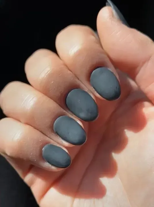 https://cdn.salonspotlight.com/photos/7RrghA84aGkJO67raw9n/f4ef89e1-e9f8-4336-876a-df696c11c778_720x720