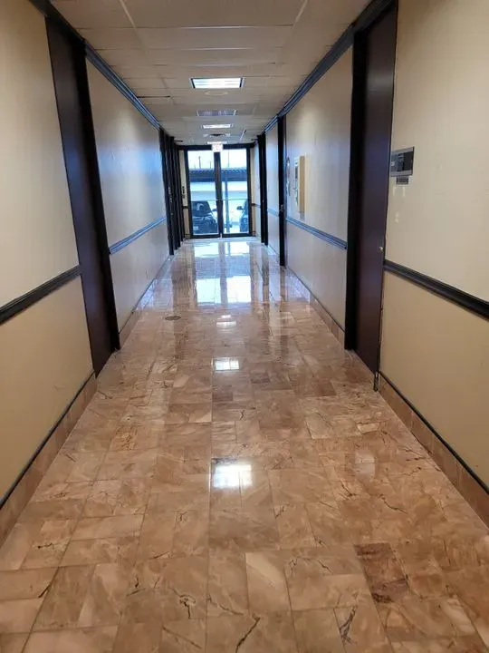 https://cdn.salonspotlight.com/photos/7TuL6qYiLdLuyRJLyT9a/86931812-f0d1-45c0-ab12-5ac4c00cbf36_720x720