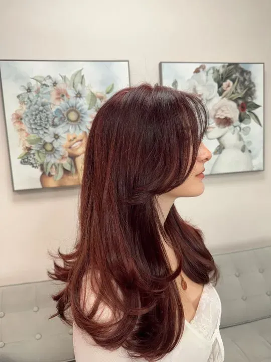 https://cdn.salonspotlight.com/photos/7cp1kPN24h9bLwjp1ZSS/675e708d-96b1-4792-96d1-eb7940c35259_720x720