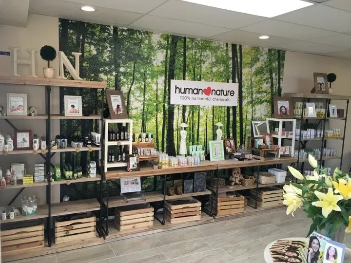 https://cdn.salonspotlight.com/photos/7cxHeALjZF0dvVBQi9Jm/919cee22-9bbe-4104-ae7a-1b8730687399_720x720