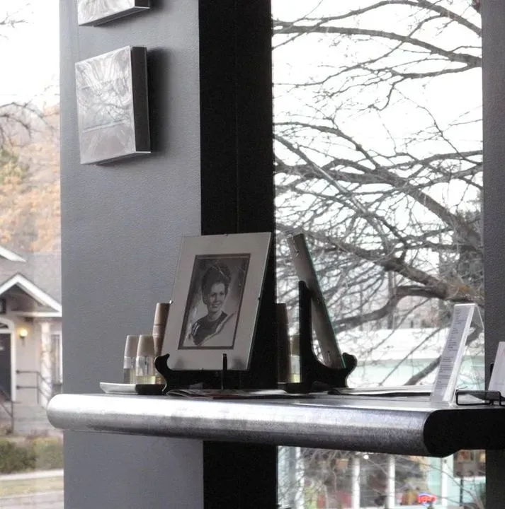 https://cdn.salonspotlight.com/photos/7ec3FFirwmdzwCHXgutr/80bc84aa-4a85-4afd-a7c2-224d369401e8_720x720