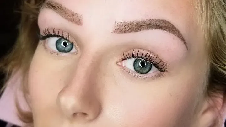 https://cdn.salonspotlight.com/photos/7lYFv6ir2TxWyX7B4zYm/90cc068c-2fe3-4e38-8952-a895669a9e65_720x720