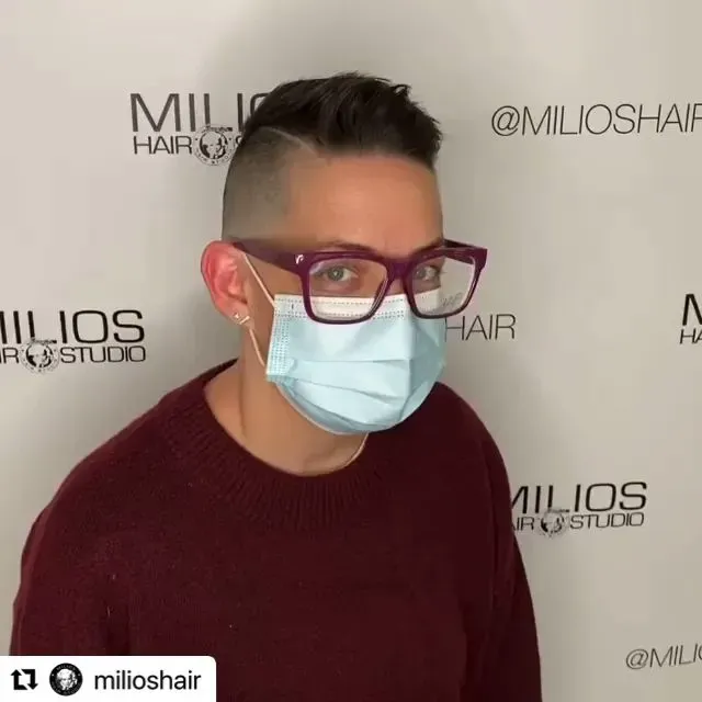https://cdn.salonspotlight.com/photos/830Z7BupweQ35y8NkOuu/0c4ea246-54aa-4791-9239-8e19d98b802e_720x720