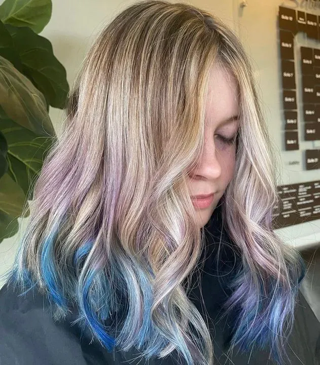 https://cdn.salonspotlight.com/photos/854KXiBo7lzlmsg04bxb/b3baaa05-6b6a-4a49-b25c-5b79dfb7492f_720x720