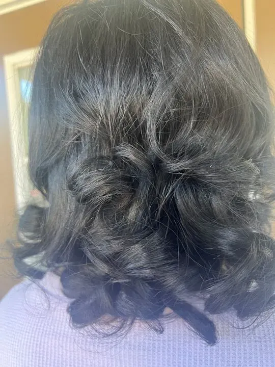 https://cdn.salonspotlight.com/photos/865jmlhAJ9ZQxgTfCQk0/c883527e-3f09-4730-8deb-4157b322d527_720x720