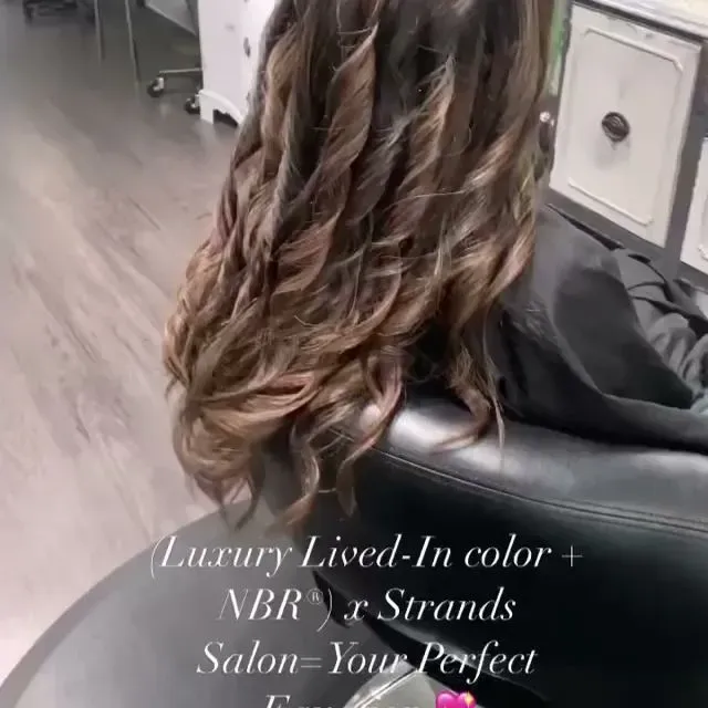 https://cdn.salonspotlight.com/photos/89phiY9nJcQW4Ovv04jU/36ac2381-954b-48b6-a03b-c806d7115fa3_720x720