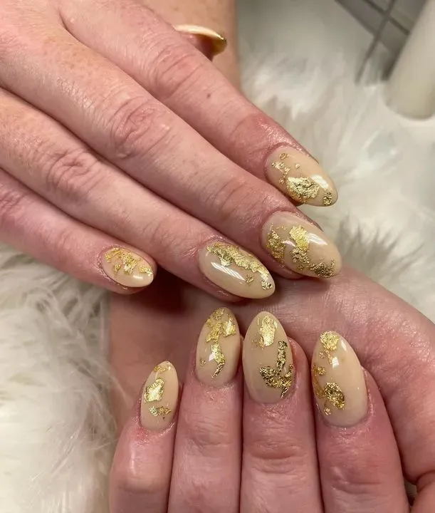 https://cdn.salonspotlight.com/photos/8BsL7Je3CoTtRxVSCkl3/49692825-b7f1-4a84-927c-85016653aab1_720x720