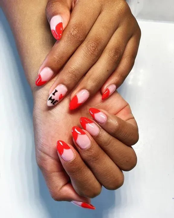 https://cdn.salonspotlight.com/photos/8BsL7Je3CoTtRxVSCkl3/f5997d5a-d3c2-49c9-8bc6-1419f59a7f73_720x720