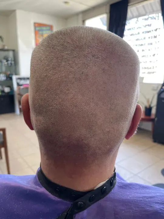 https://cdn.salonspotlight.com/photos/8ICEgJajgok54S3d2eTw/d343ed11-f934-483f-ac47-651caf427921_720x720