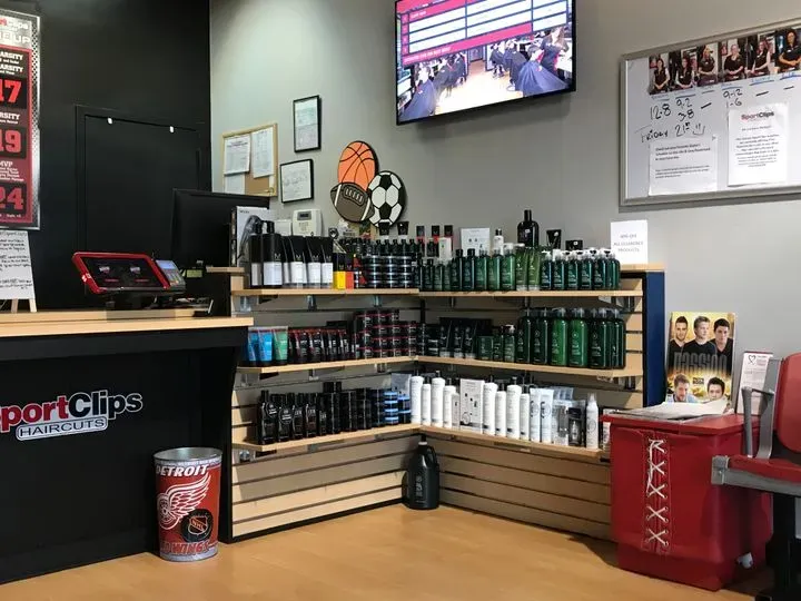 https://cdn.salonspotlight.com/photos/8IyafzYFuz5bFhJ235v2/41b05085-6db2-4b3e-addc-c389ed7213b1_720x720