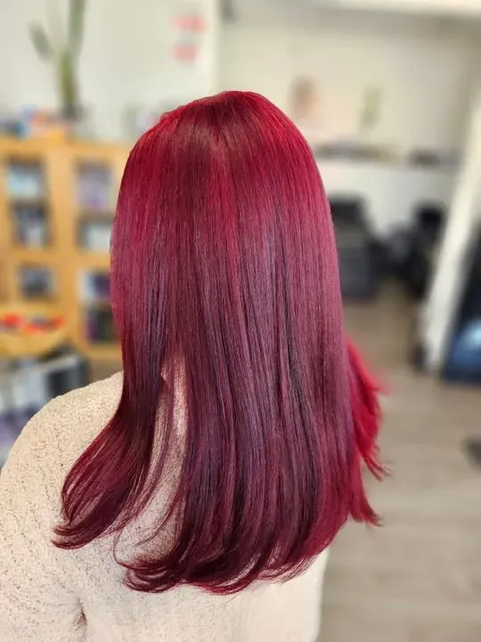 https://cdn.salonspotlight.com/photos/8JK1eDzdbNTdhj4ojXiy/51da9c87-4f9f-49e1-9eac-2c1fdc7b0322_720x720