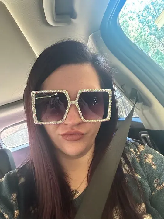 https://cdn.salonspotlight.com/photos/8JYQSETzk0FDW8VhifBk/089b8af0-6f9b-4848-91df-5a9a3c4be6cf_720x720