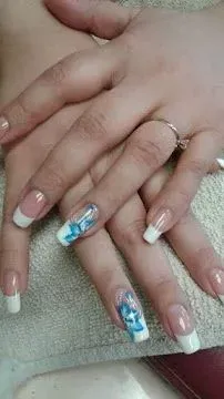 https://cdn.salonspotlight.com/photos/8S5WiZsgB4bZpeVvUa2n/7680ea48-874b-4f63-8295-6d22f4025258_720x720