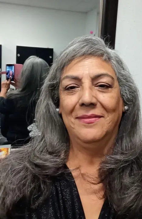 https://cdn.salonspotlight.com/photos/8Tzz3Av8qEoPDSMtOwSP/148405e5-404d-41df-8de8-909cd771e07b_720x720
