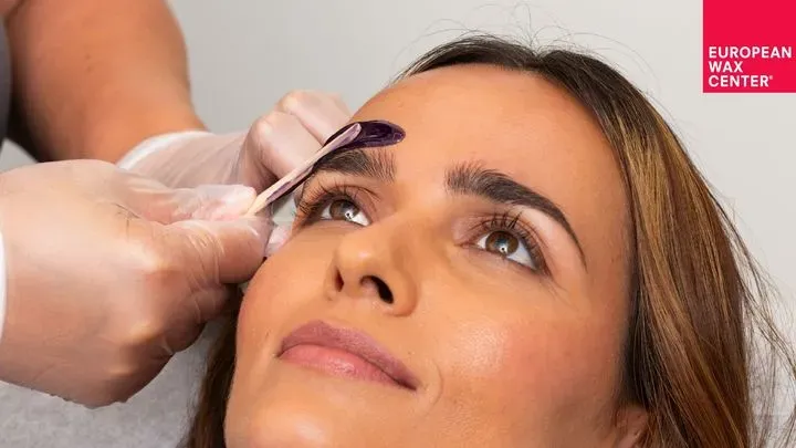 https://cdn.salonspotlight.com/photos/8WtNx1YeAGyI2MJQU7m2/d450f599-26af-4441-aff7-52c8cd584f72_720x720