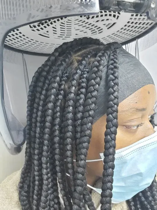 https://cdn.salonspotlight.com/photos/8YDbbvXN9XK2Ntjz3Xsu/fa770091-5d83-4d35-894c-557d6ac3bfdd_720x720