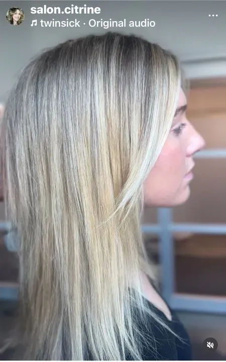 https://cdn.salonspotlight.com/photos/8cXesXasNMGsRV5yX3rm/9243441a-f876-44bf-886d-bcba5204ac42_720x720