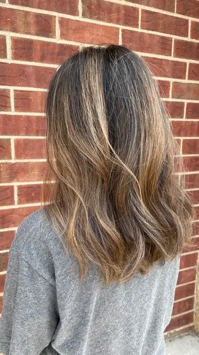 https://cdn.salonspotlight.com/photos/8dF3RaVRqg2UwpHxo3Te/710f27b2-d159-49e4-8328-47f0bb8d9821_720x720
