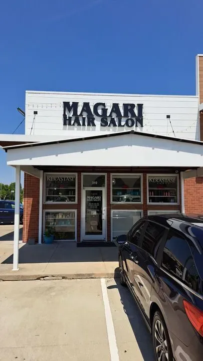 https://cdn.salonspotlight.com/photos/8gX9uRfIdPrtvZE23L66/70f89831-95ac-4cbb-8ec4-e63dc7156ac9_720x720
