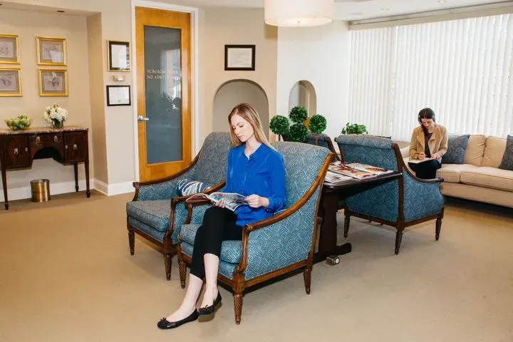 https://cdn.salonspotlight.com/photos/8i04K7P2v7QRpWkuoc5c/b11bfbba-8194-47d6-8da8-38fe55e14987_720x720