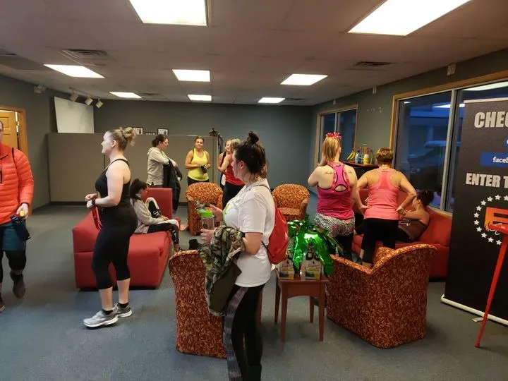 https://cdn.salonspotlight.com/photos/8kHWOA12w4MukqiykN2n/81ce15ce-9099-4463-8171-2598525dffab_720x720