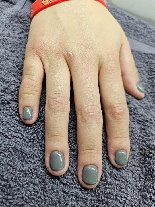 https://cdn.salonspotlight.com/photos/8oeb4VYI8f0BfS5IWUl1/fd41713e-9a2b-41bd-a6b1-adf44c491b9f_720x720
