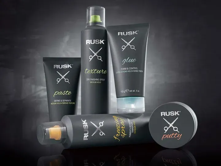https://cdn.salonspotlight.com/photos/8ogWMDu4OEXLiyiF9fzq/271255e0-58a8-4cb9-8499-931840fd0c5f_720x720