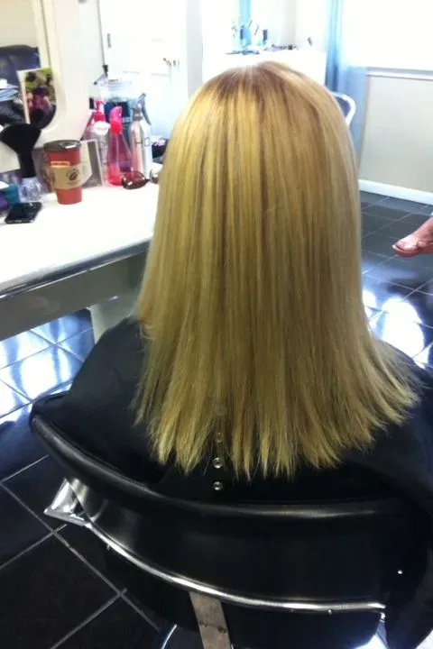https://cdn.salonspotlight.com/photos/8p2N0IxlqDBPGhjcwNcz/b0316b14-d1ac-4b92-9f41-cd08abb39358_720x720
